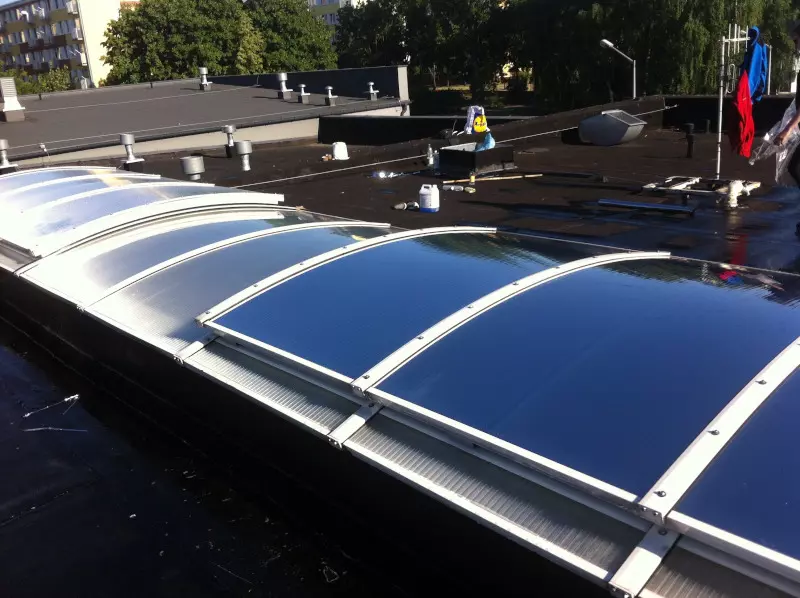 Fólie Master 80XC – externí protisluneční zrcadlová fólie na světlíky a plexi