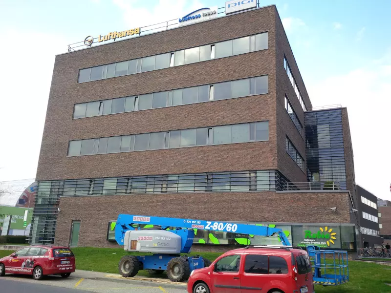 Fólie Natural 65XC – externí protisluneční kouřová fólie 